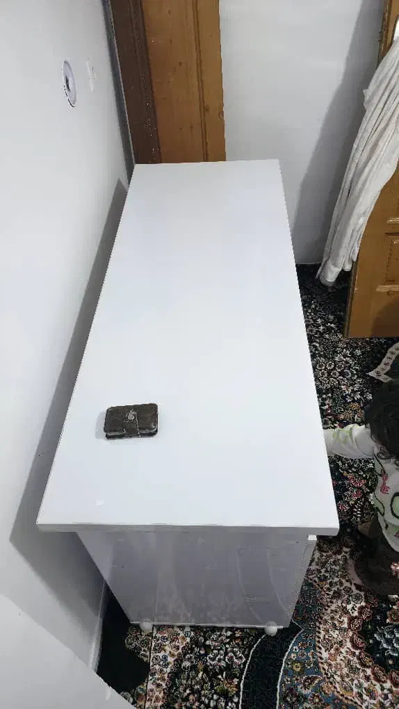 میز ام دی اف کاملا سالم و نو|میز تحریر و کامپیوتر|ایلام, |دیوار