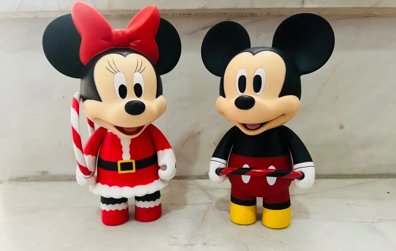 فیگور|اسباب‌‌بازی|ری, علایین|دیوار