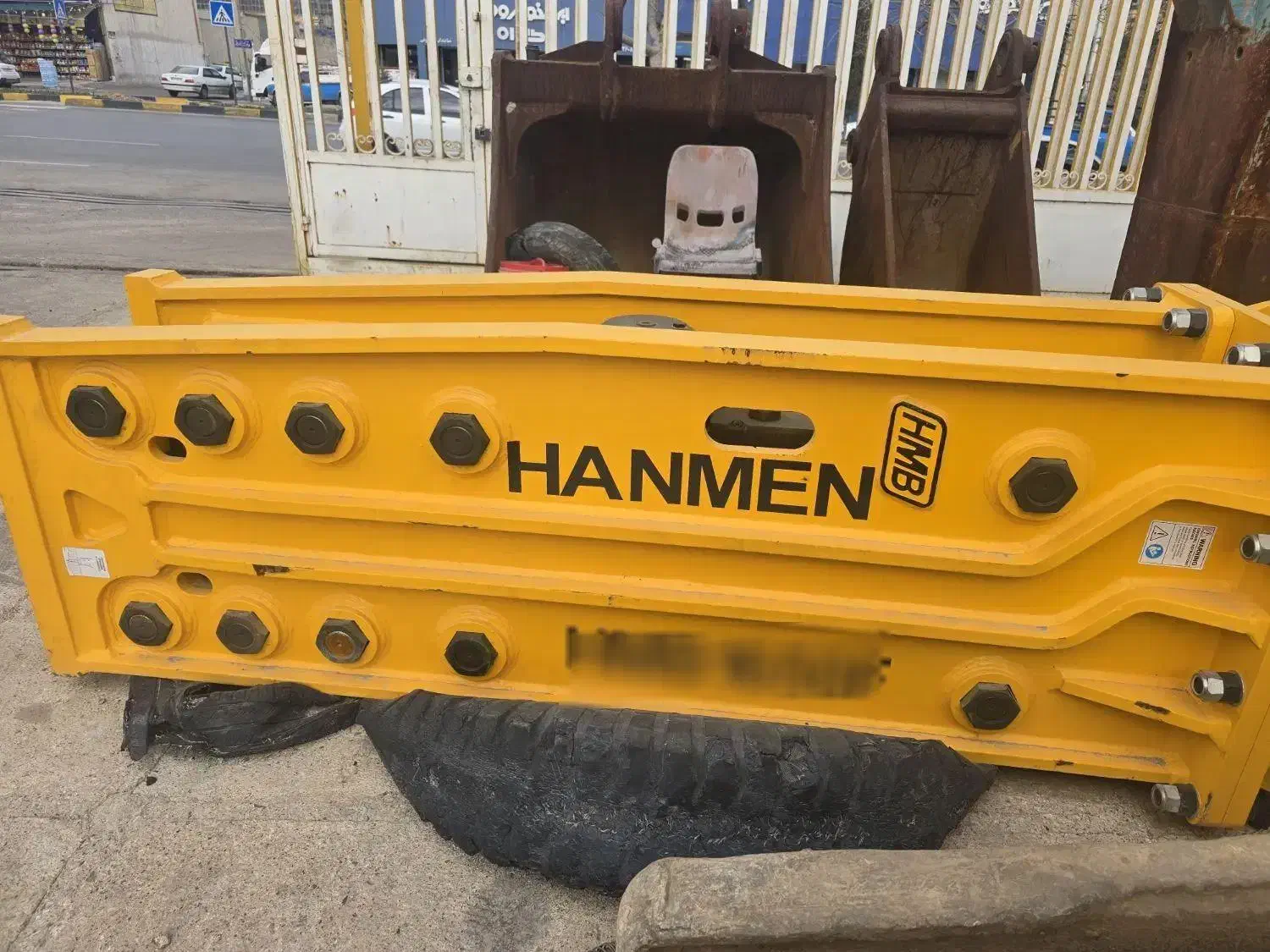 پیکور(چکش) بیل مکانیکی|خودرو سنگین|شیراز, قصرالدشت|دیوار