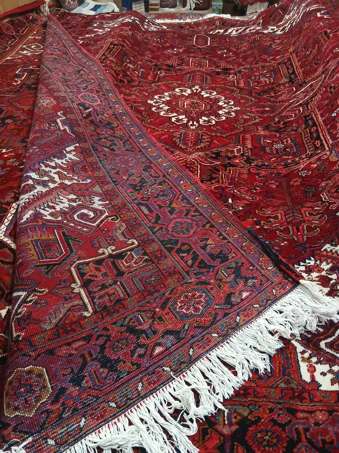 تک نه متری|فرش|میانه, |دیوار