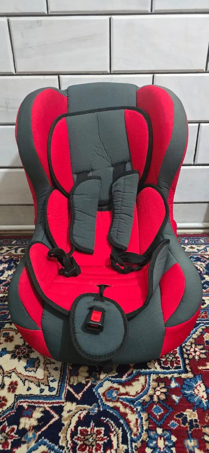 صندلی کودک|تخت و صندلی بچه|ساوه, |دیوار