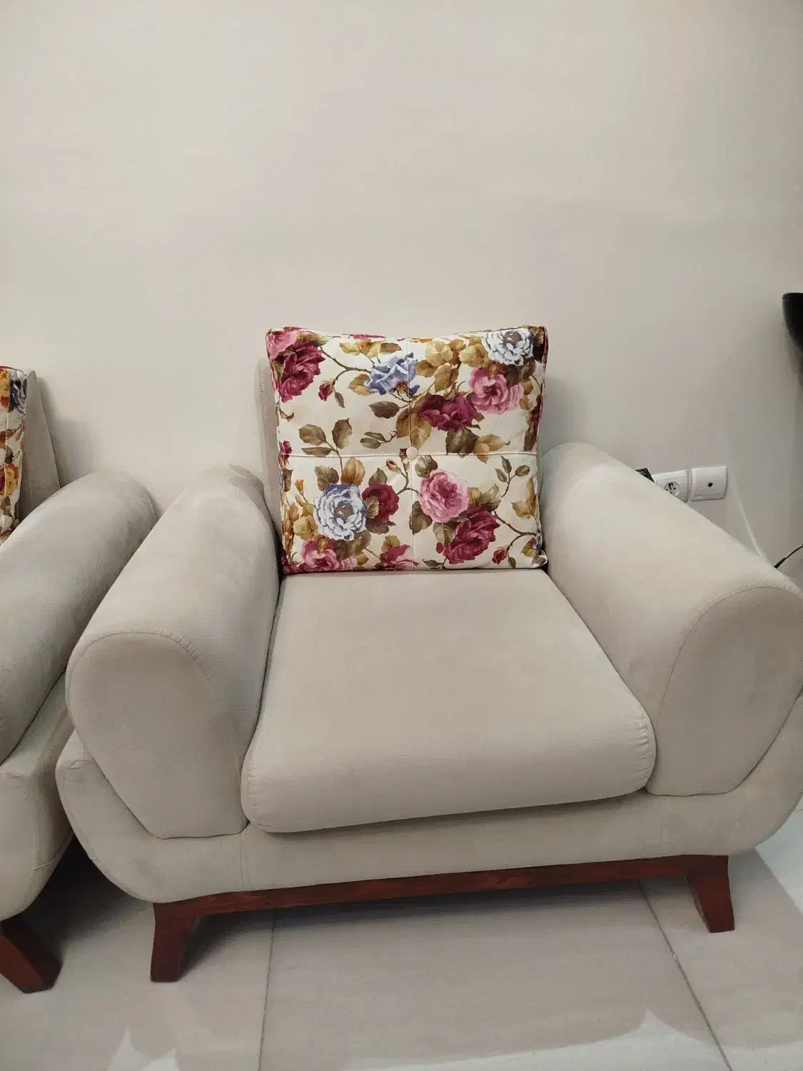 مبل راحتی|مبلمان خانگی و میز عسلی|کرج, شهرک آسمان|دیوار