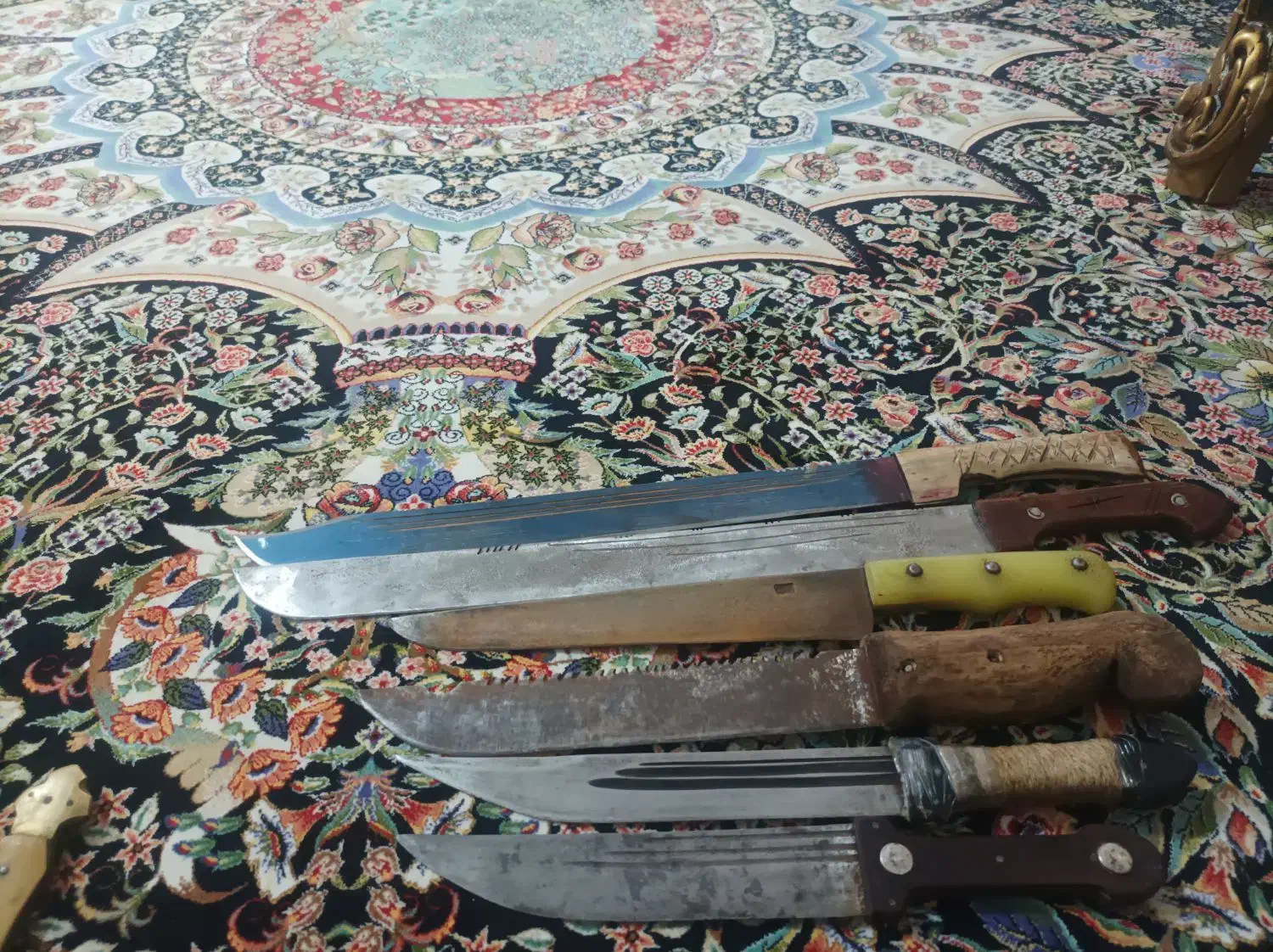 چاقو|کلکسیون اشیاء عتیقه|محمدشهر, سیدآباد|دیوار