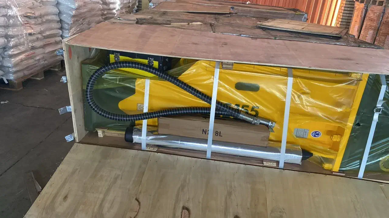 پیکور بیل مکانیکی  ۱۲۱ / هیوندا ۳۳۰  کره ای|ماشین‌آلات صنعتی|تهران, حر|دیوار