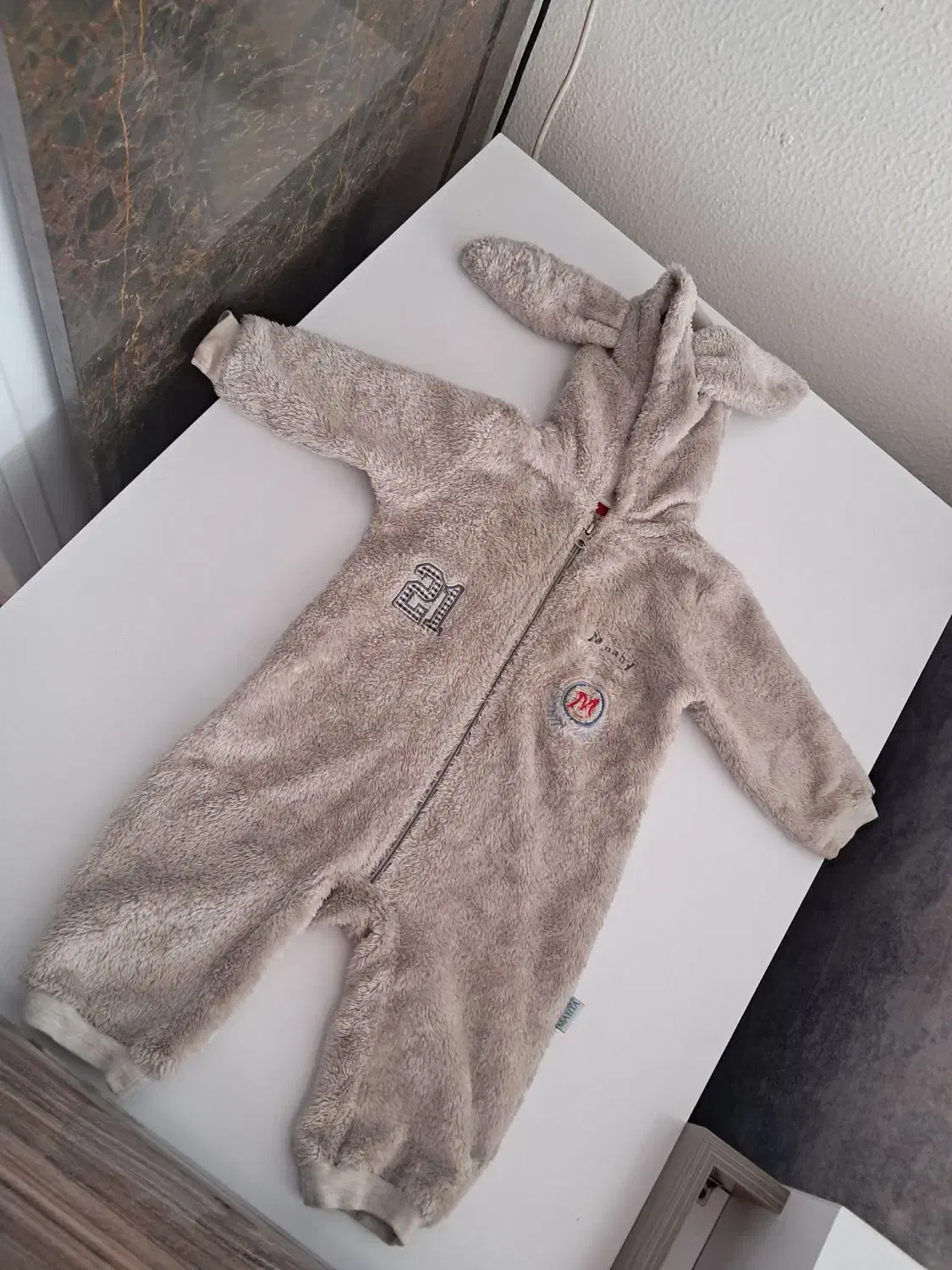 لباس تدی توسی|کفش و لباس بچه|شاهینشهر, عطار|دیوار