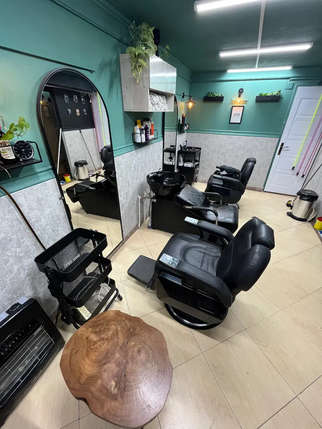 استخدام آرایشگر مردانه|استخدام درمانی، زیبایی، بهداشتی|رشت, گلسار|دیوار