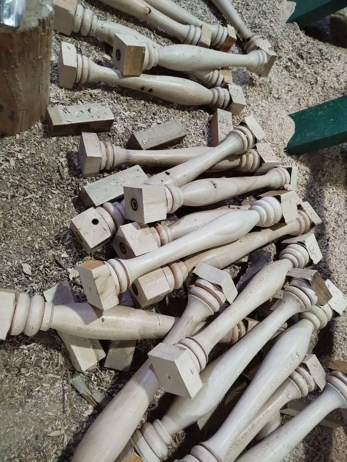 خراطی چوب|عمده‌فروشی|قم, جاده معدن|دیوار