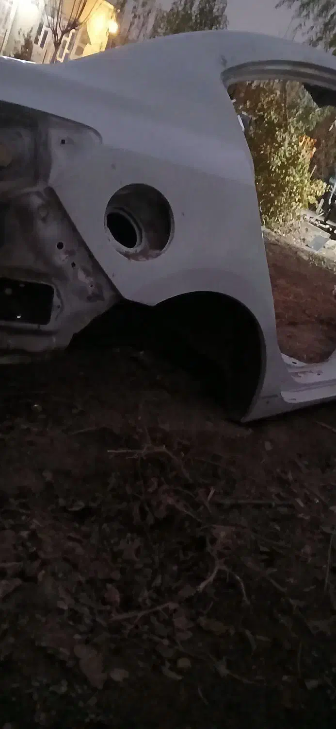 گلگیرعقب مزا۳ نیو سمت شاگرد با پالونی رنگ فابریک|قطعات یدکی و لوازم جانبی|کرج, ملک‌آباد|دیوار