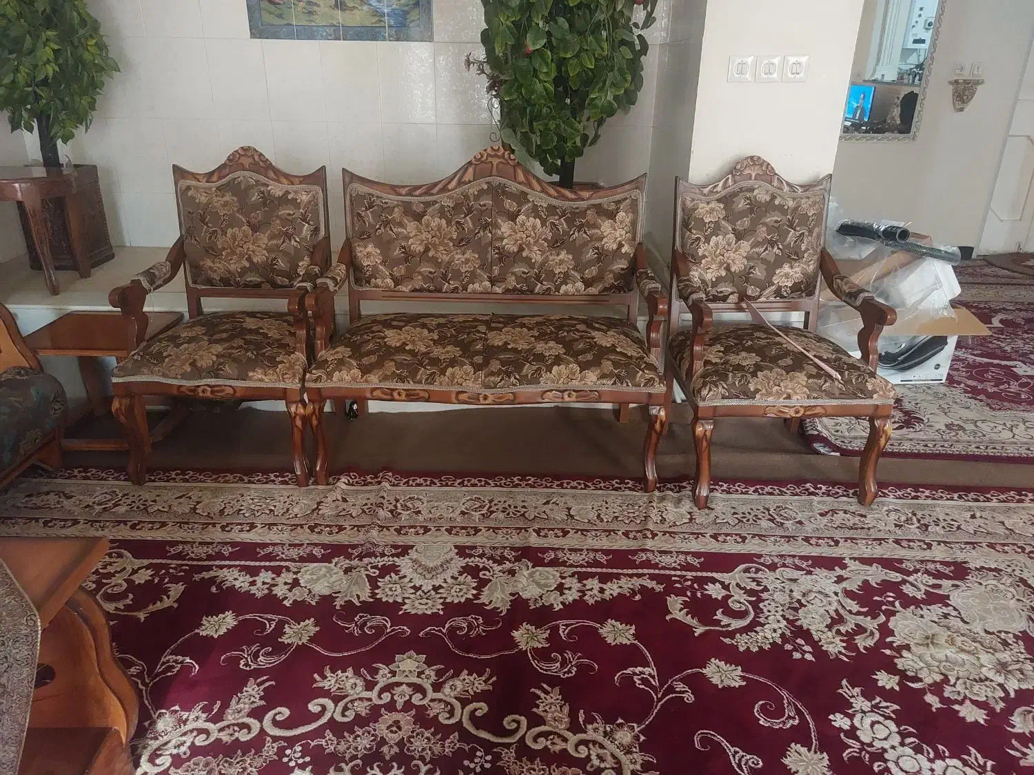 فروش مبلمان هشت نفره|مبلمان خانگی و میز عسلی|شیراز, درکی|دیوار