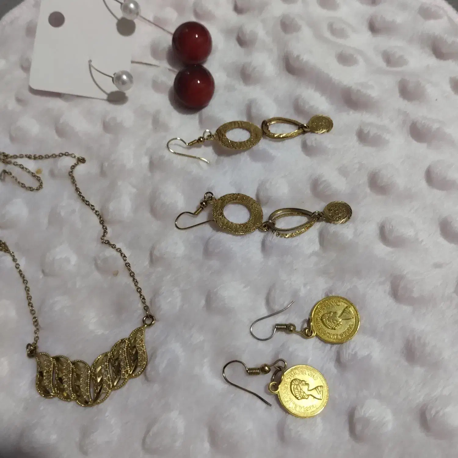 یه سری بدلیجات  گوگولی|بدلیجات|اندیشه, اندیشه فاز ۱|دیوار