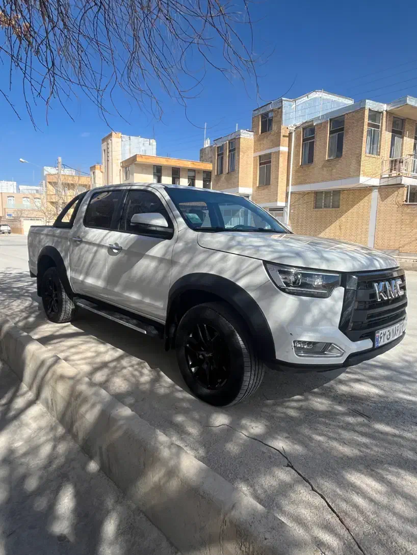 کی ام سی t8|خودرو سواری و وانت|اصفهان, نقش جهان|دیوار