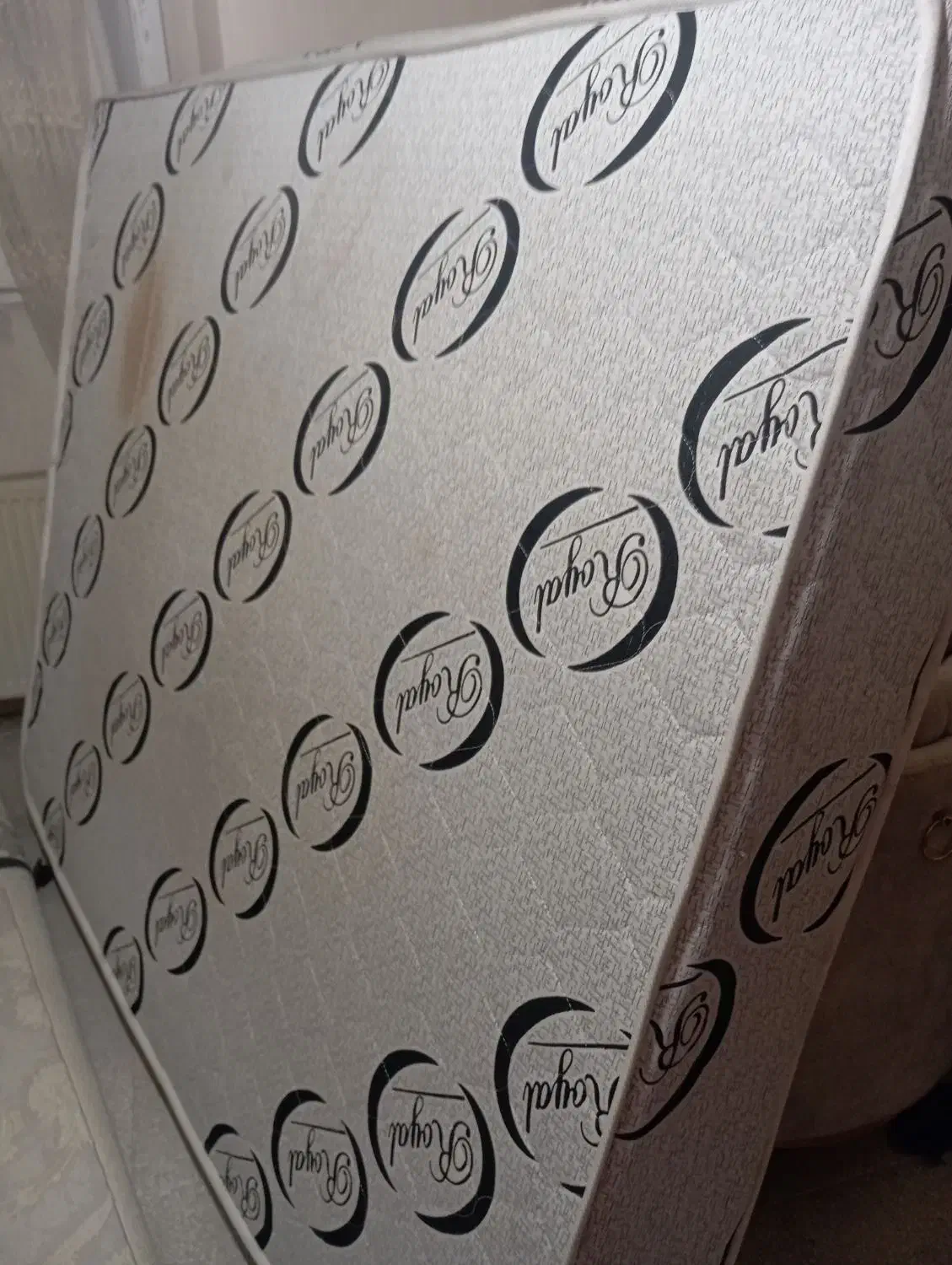 تشک تخت|تشک تختخواب|قم, پردیسان|دیوار