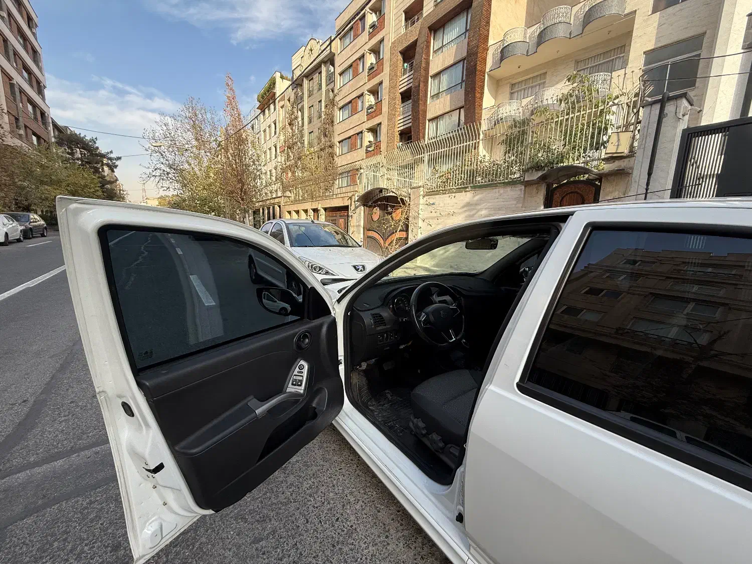 ساینا اتومات ۱۳۹۷|خودرو سواری و وانت|تهران, درختی|دیوار