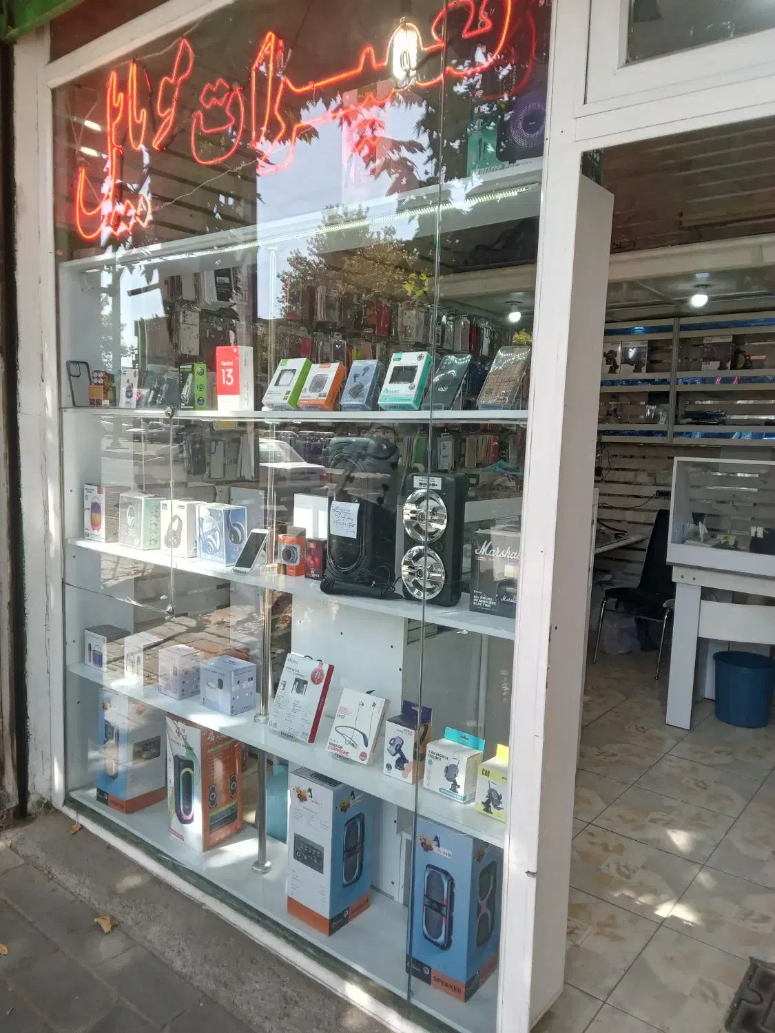 فروش لوازم جانبی قیمت مناسب و اجناس باکیفیت|لوازم جانبی موبایل و تبلت|خوی, |دیوار