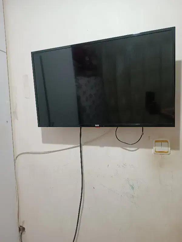 تلویزیون سام 32|تلویزیون و پروژکتور|رشت, پاره بیجار|دیوار