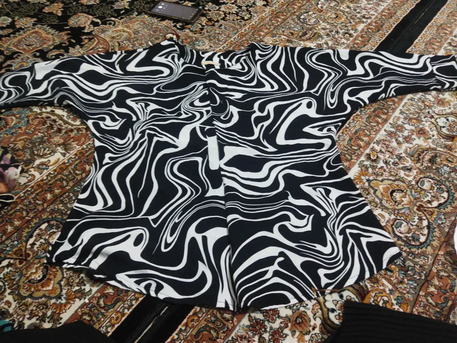 شومیز زبرا|لباس|محمدشهر, محمدشهر|دیوار