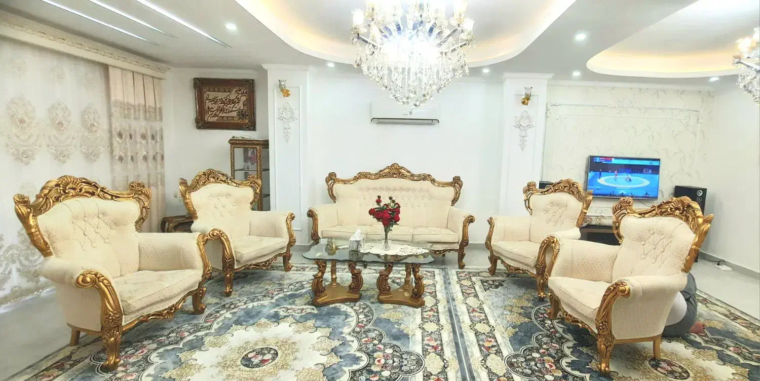 مبل تمام چوب منبت کاری شده ملایر|مبلمان خانگی و میز عسلی|رشت, نامجو|دیوار