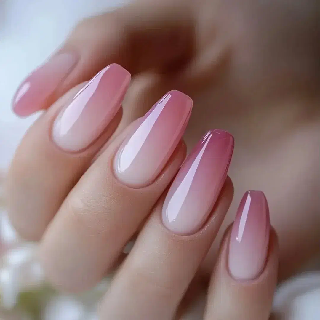 کاشت ناخن ،میکاپ،شینیون،اصلاح صورت و ابرو|خدمات آرایشگری و زیبایی|شیراز, سیلو|دیوار