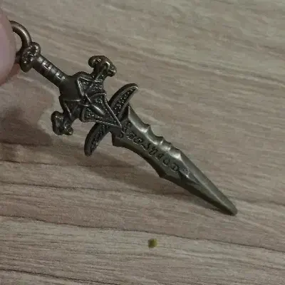 گردنبند طرح شمشیر|بدلیجات|سنندج, |دیوار