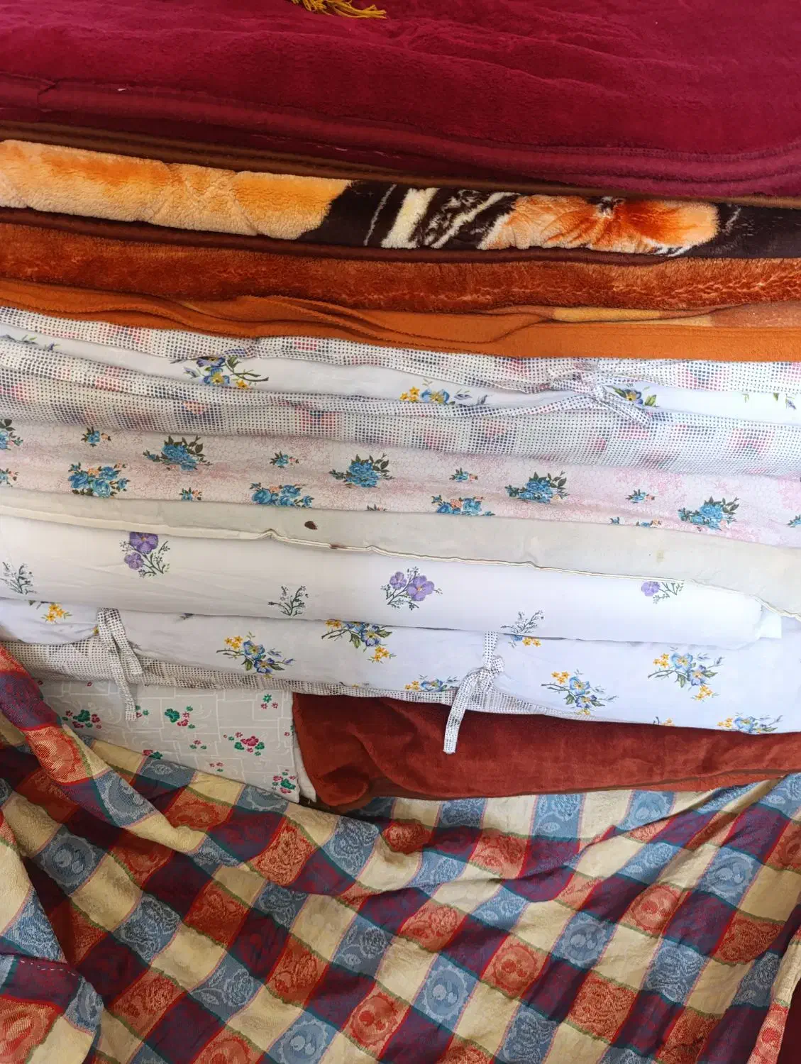 ۵ عدشک دونفره نونو حتی 1بارم استفاده نشده|رختخواب، بالش، پتو|ماهدشت, |دیوار