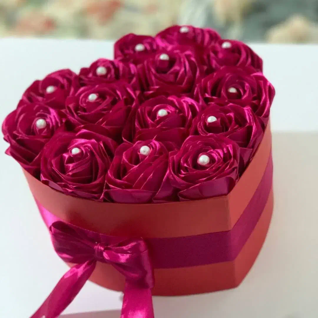 گل هدیه|گل مصنوعی|آبیک, |دیوار