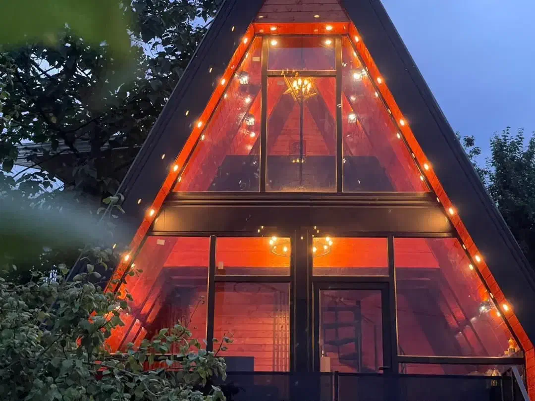 کلبه سوئیسی جکوزی دار|اجارهٔ کوتاهمدت ویلا و باغ|شیرگاه, |دیوار