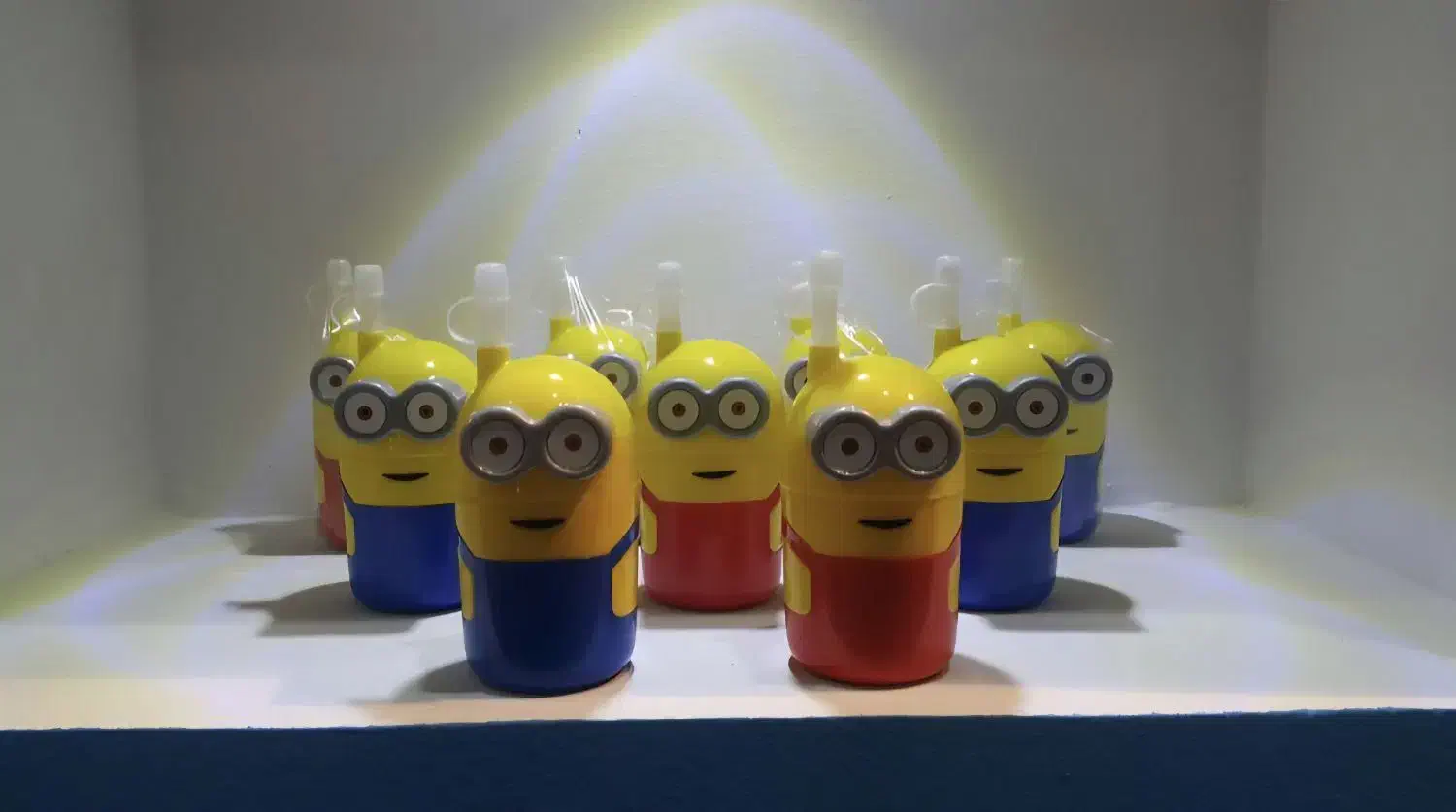 لیوان مینیونی نی دار|اسباب‌‌بازی|تهران, مینای شمالی (مخبر)|دیوار