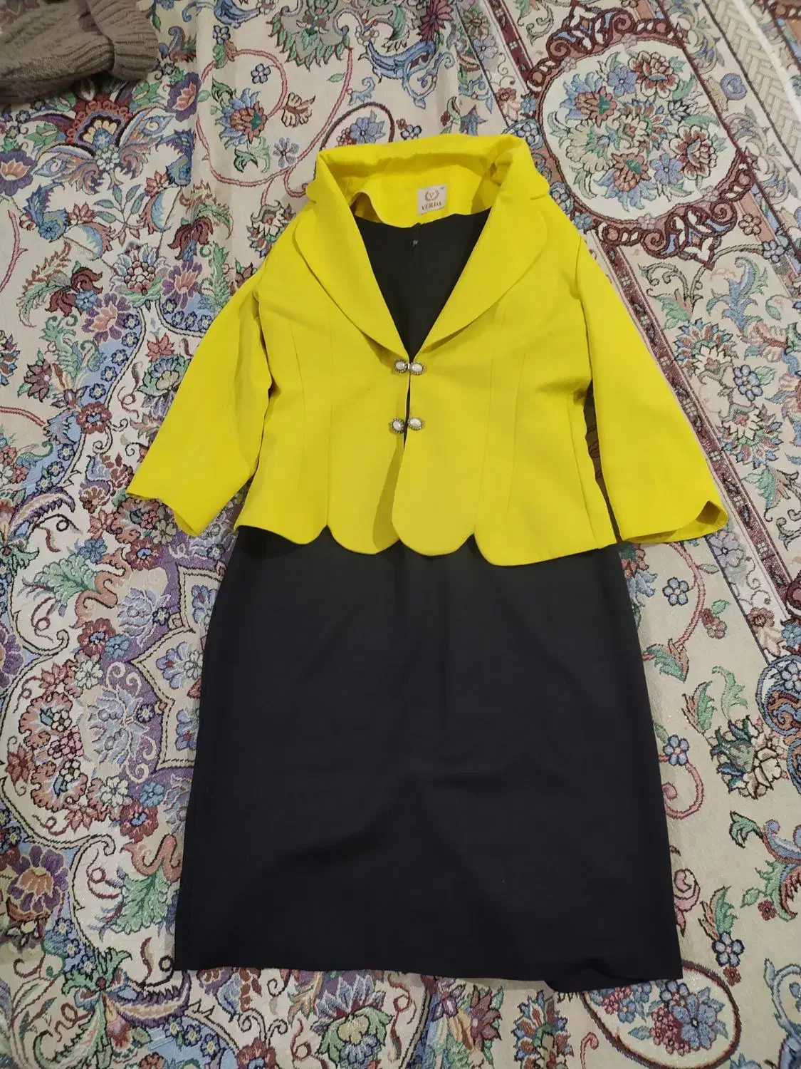 لباس مجلسی|لباس|گرگان, |دیوار