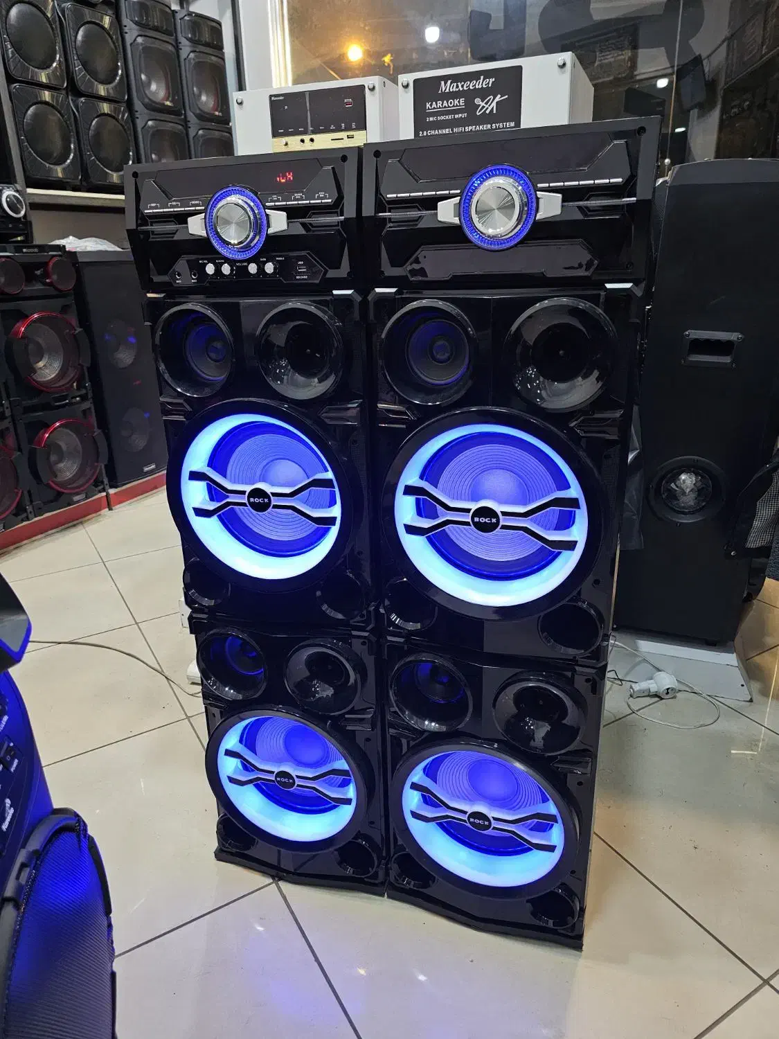 اسپیکر باند سیستم صوتی راک در حد نو یا میکروفون|سیستم صوتی خانگی|تبریز, |دیوار