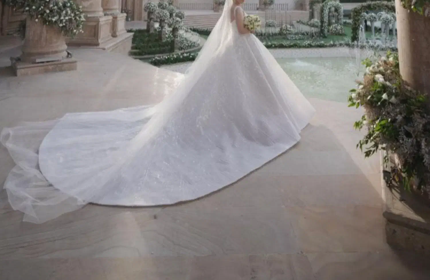 لباس عروس از برندlamarie نیشانتاشی استانبول|لباس|کرج, باغستان|دیوار