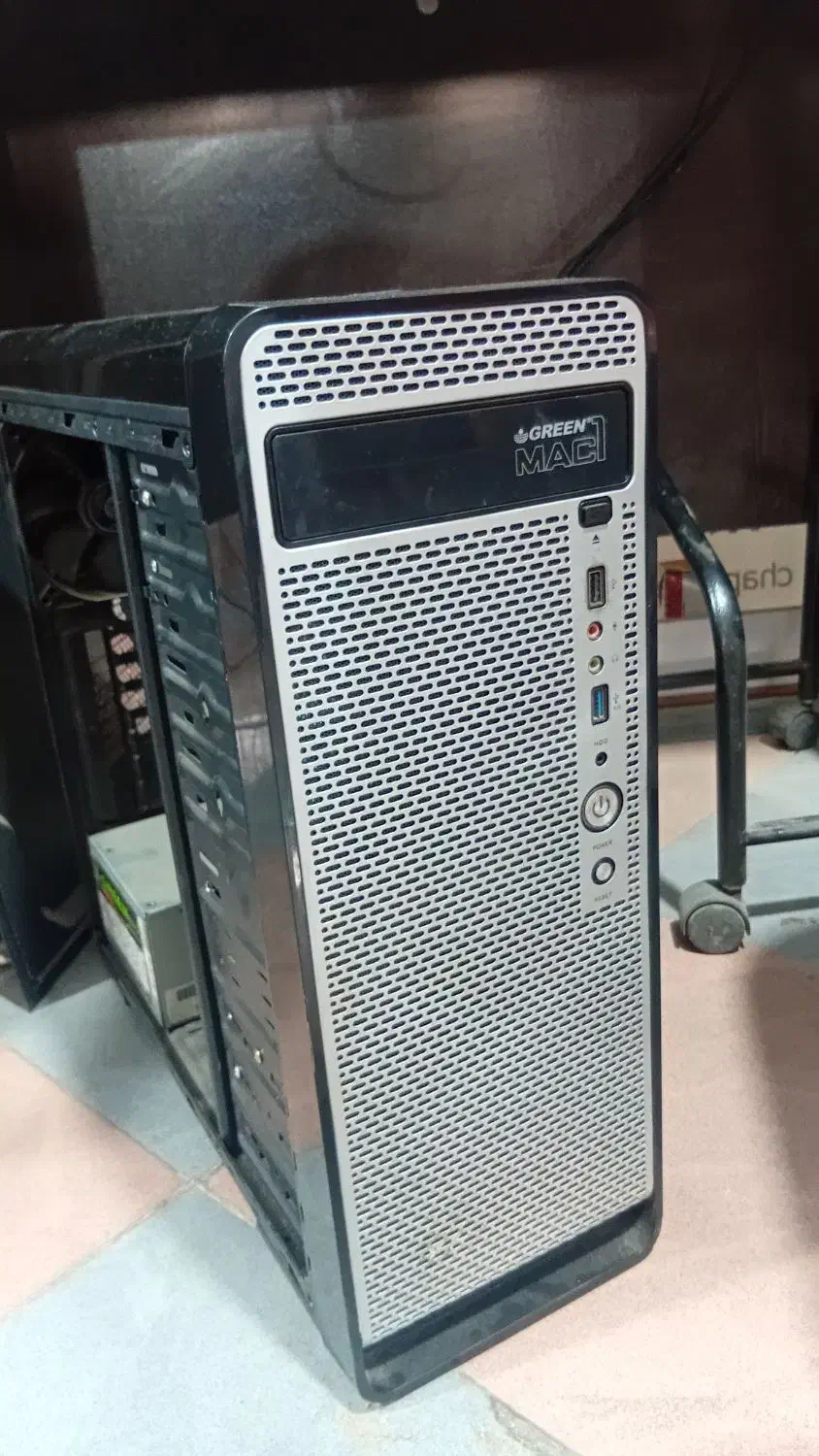 قاب کیس گرین مک وان|قطعات و لوازم جانبی رایانه|همدان, |دیوار