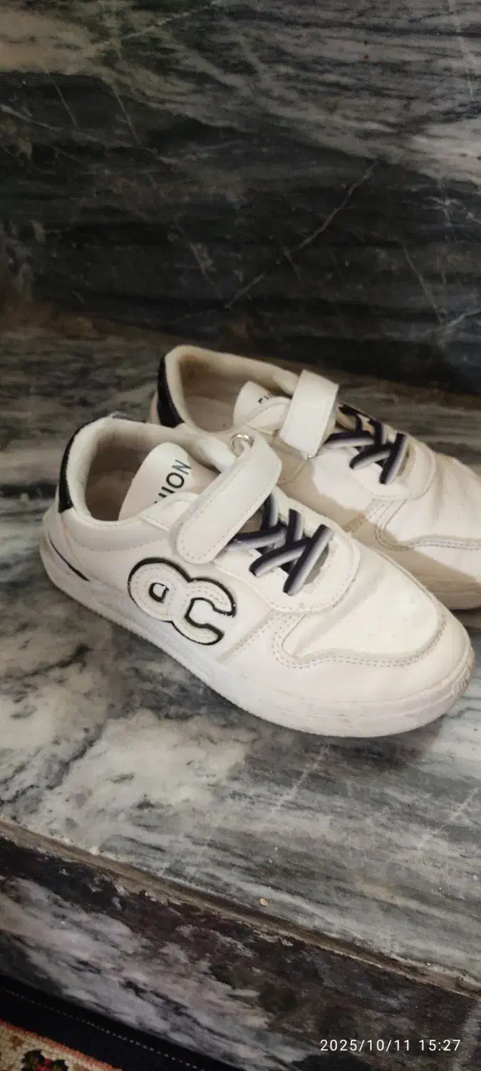 کفش بچگانه سایز ۳۳|کفش و لباس بچه|بروجرد, |دیوار