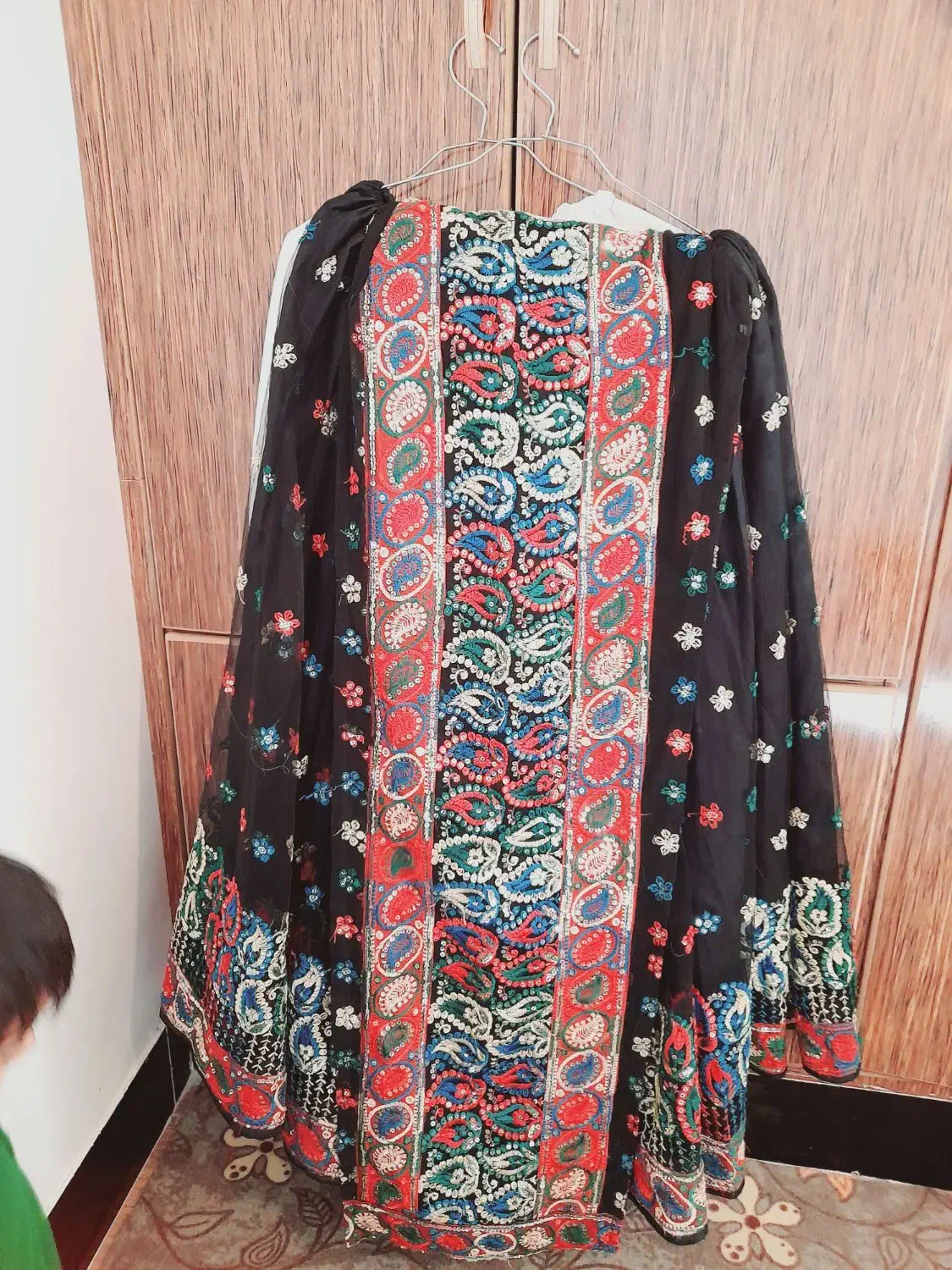 لباسمحلی|لباس|یاسوج, |دیوار