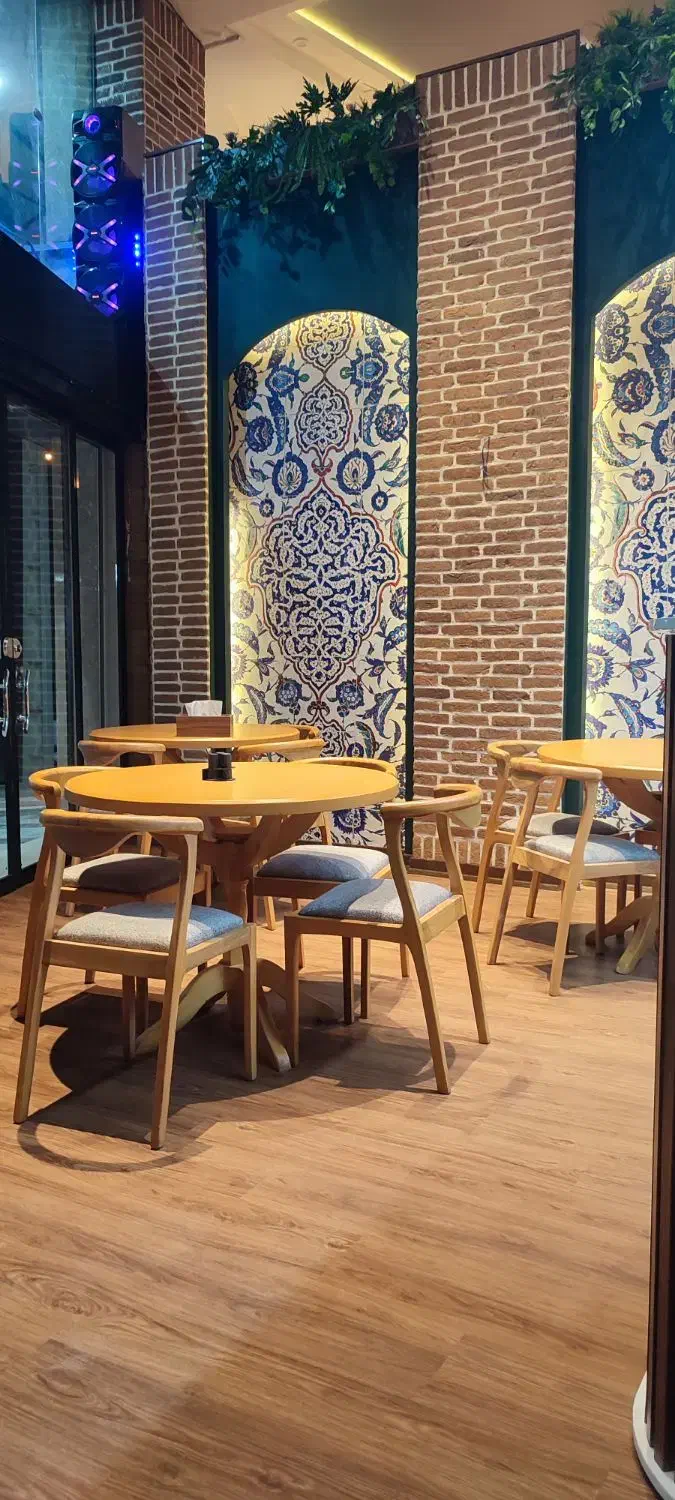 کمکی اشپزخانه خانم|استخدام خدمات فروشگاه و رستوران|ایلام, |دیوار