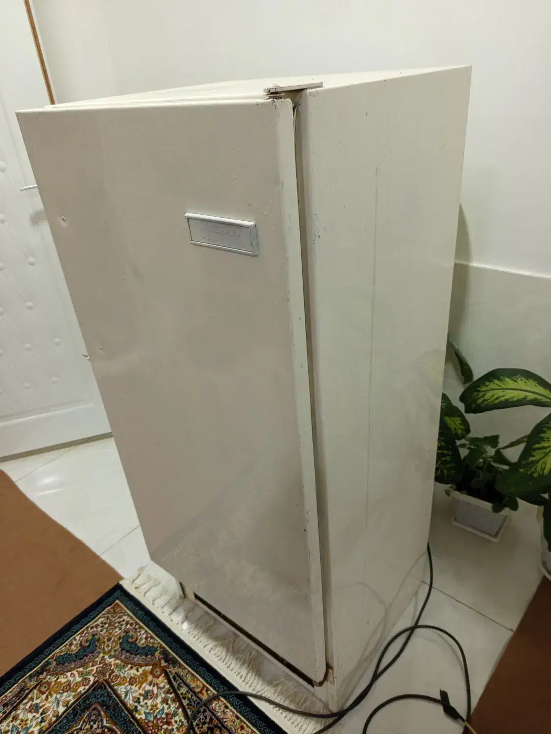 یخچال معمولی|یخچال و فریزر|ربط, |دیوار