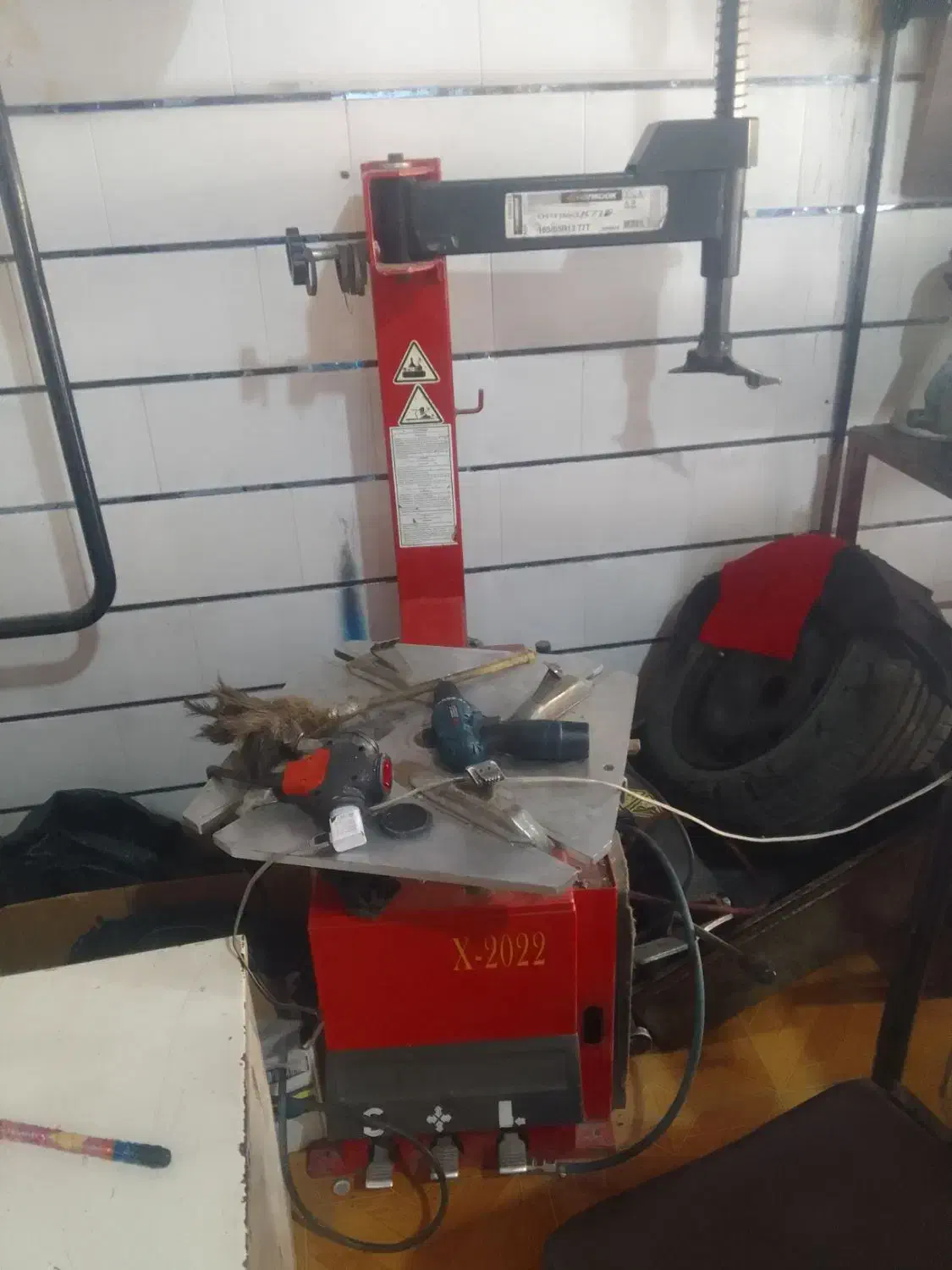 ابزا|ابزارآلات|لردگان, |دیوار