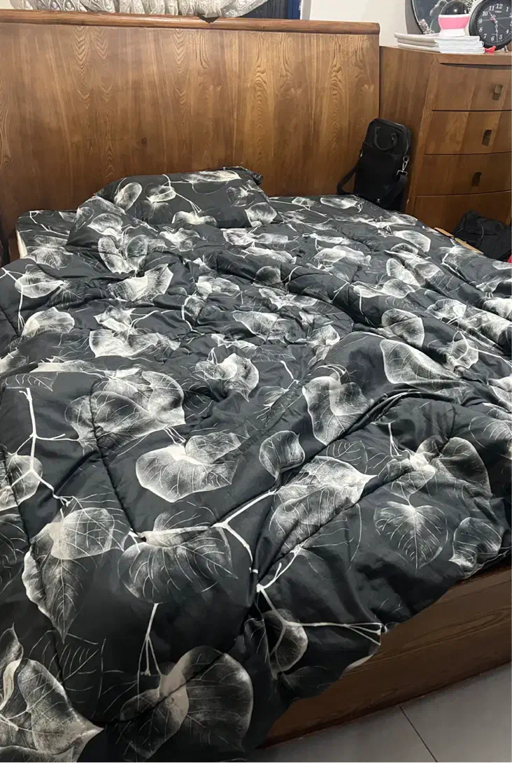 تخت خواب دونفره به همراه تشک|تخت و سرویس خواب|رشت, جهاد|دیوار