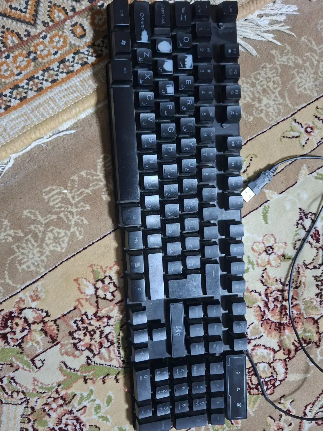 کیبورد|قطعات و لوازم جانبی رایانه|اندیشه, اندیشه فاز ۱|دیوار