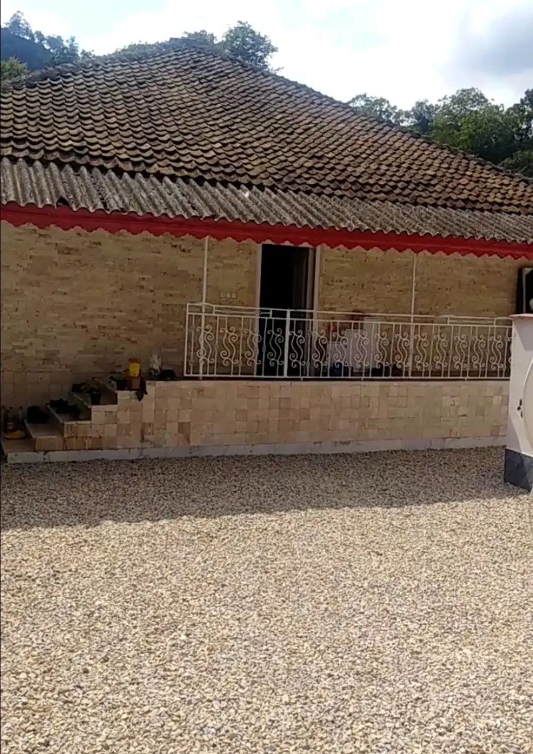 ویلای زیبا در منطقه خوش آب و هوای لوندویل استارا|فروش خانه و ویلا|لوندویل, |دیوار