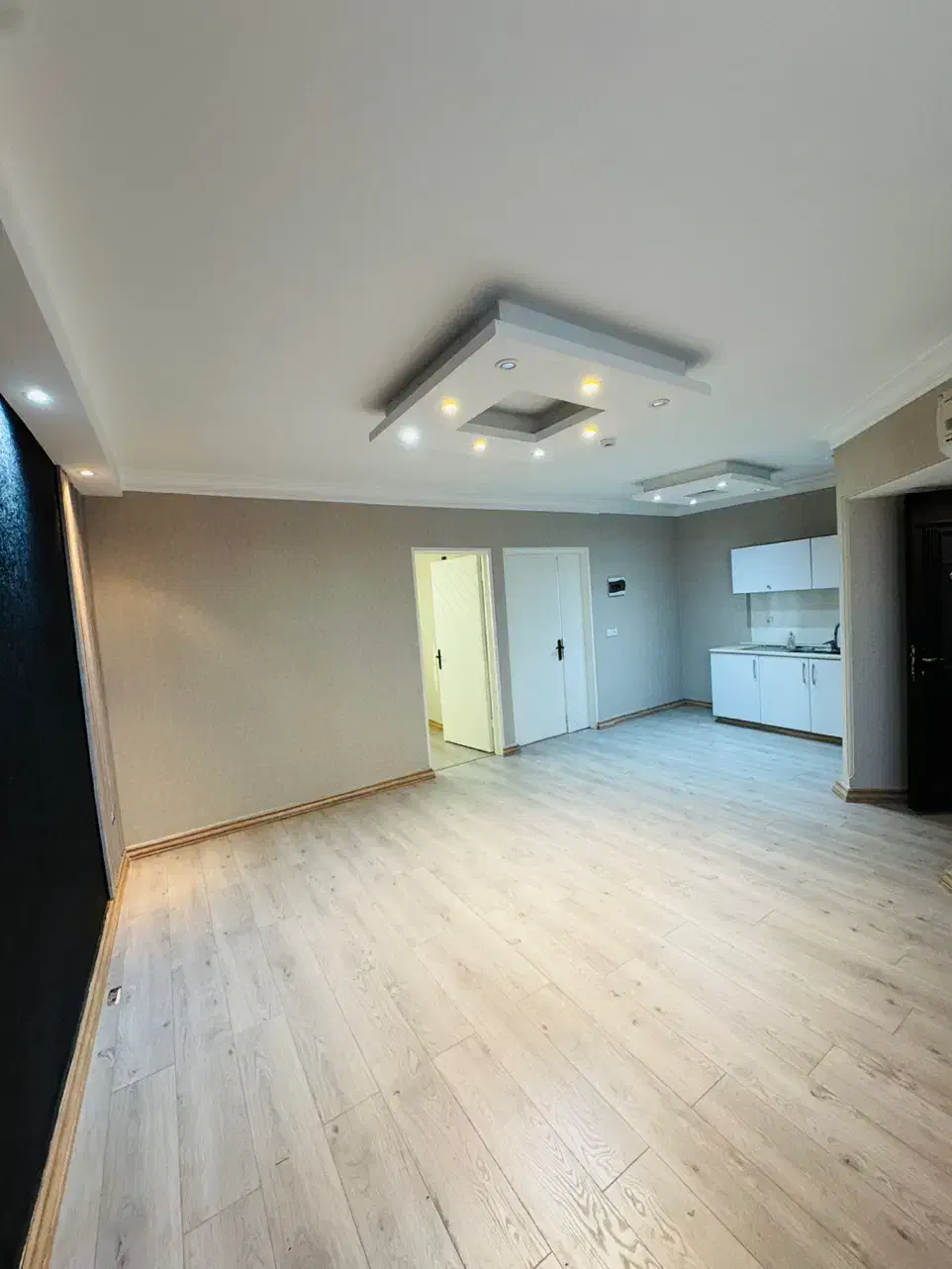 واحد اداری،پزشکی ۶۰متری/براصلی صابرین|فروش دفتر کار، اتاق اداری، مطب|رشت, گلسار|دیوار