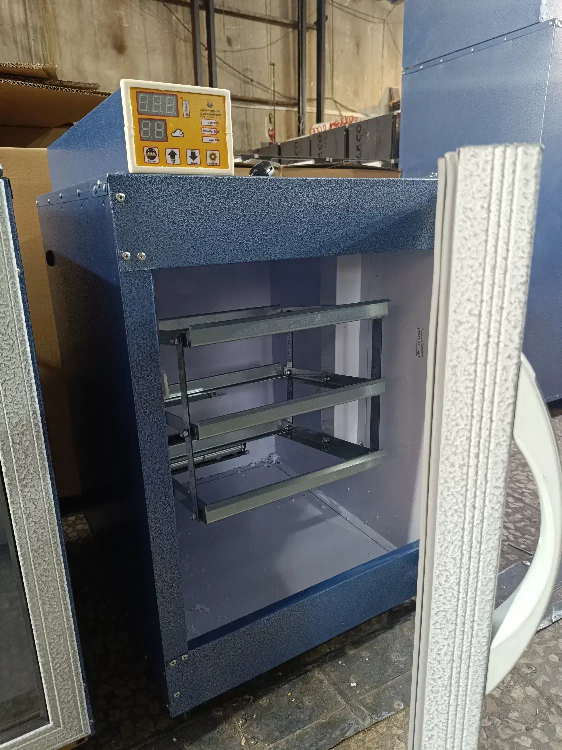 انواع دستگاه های جوجه کشی|لوازم جانبی حیوانات|فسا, |دیوار