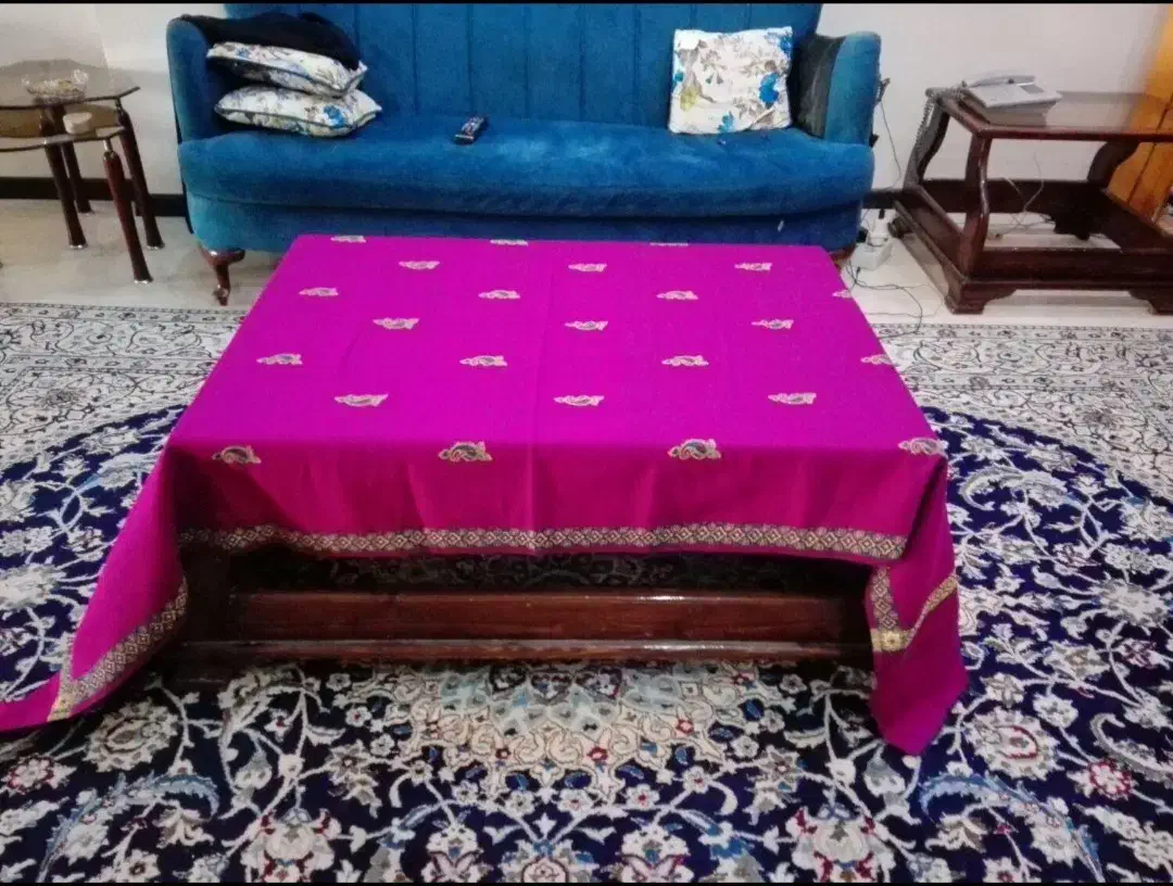 شال یا رومیزی کشمیری اصل|پرده، رانر، رومیزی|تهران, فردوسی|دیوار