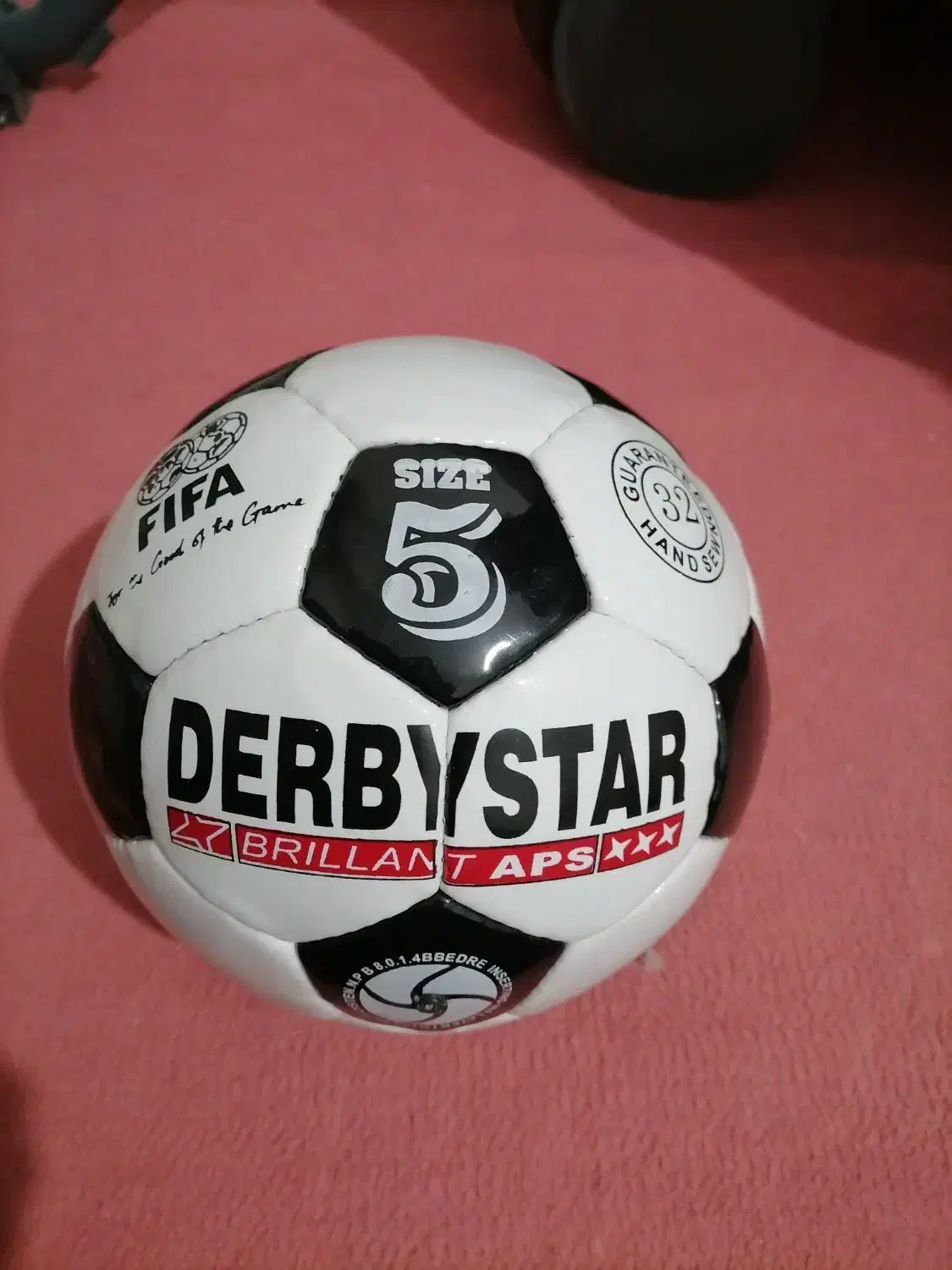 توپ فوتبال عمده|ورزش‌های توپی|رباط‌کریم, رباط‌کریم|دیوار