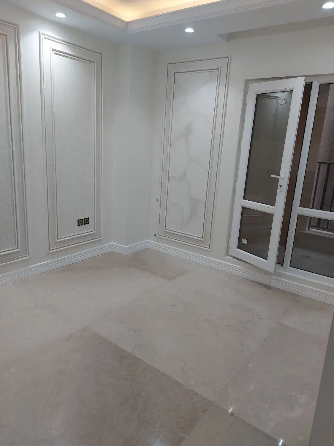 ۱۸۵ متر شرق مرزداران