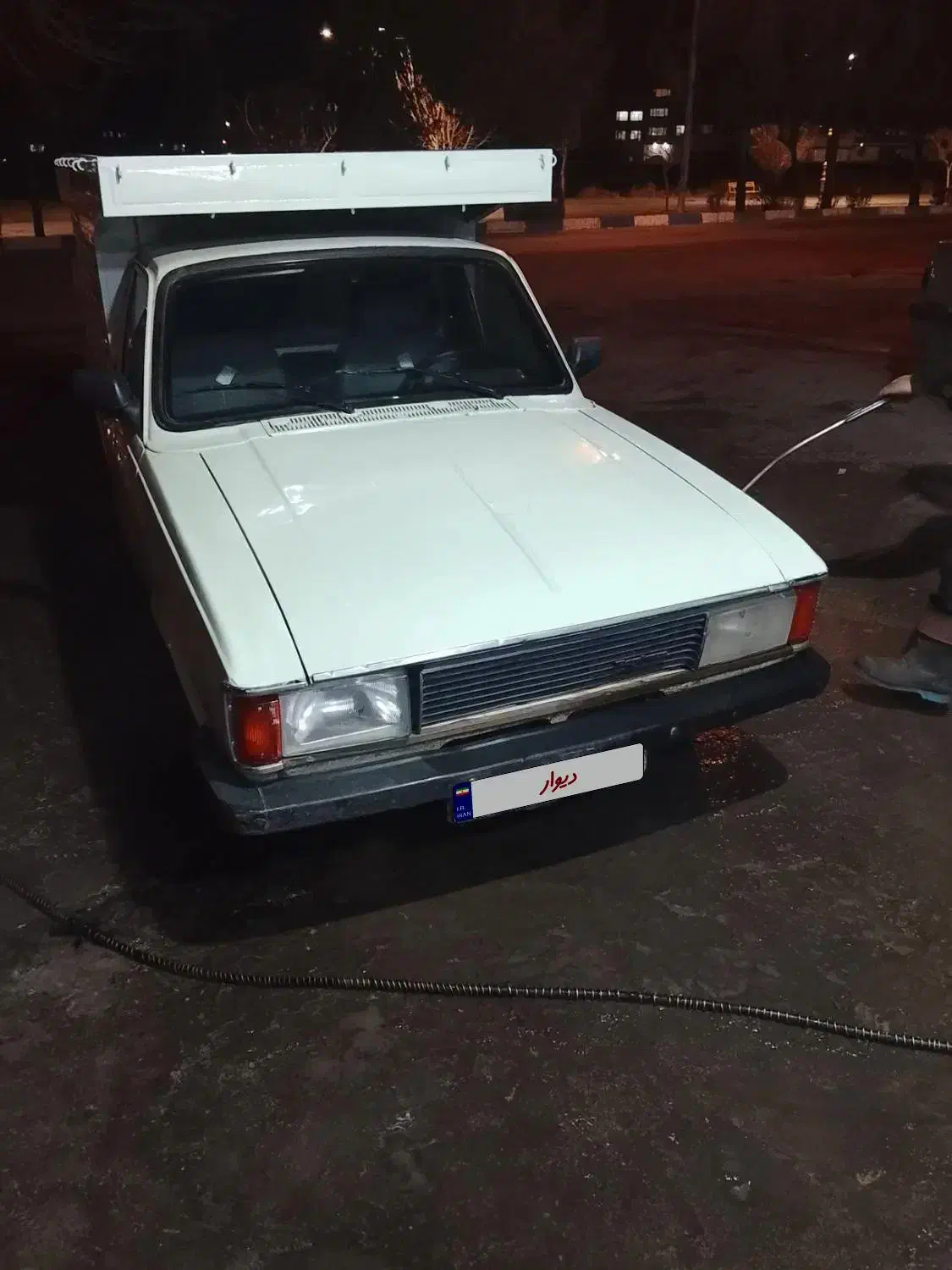 وانت پیکان|خودرو سواری و وانت|میانه, |دیوار