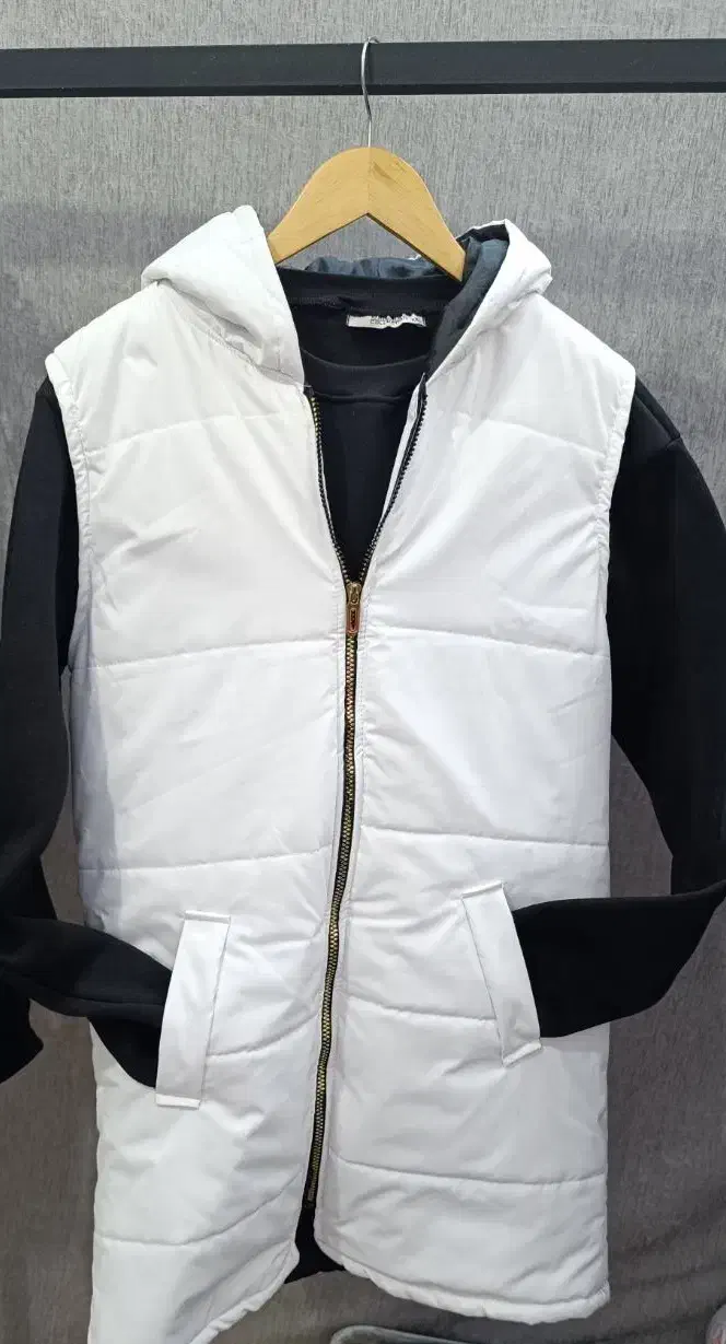 پافر نو|لباس|اهواز, نادری|دیوار