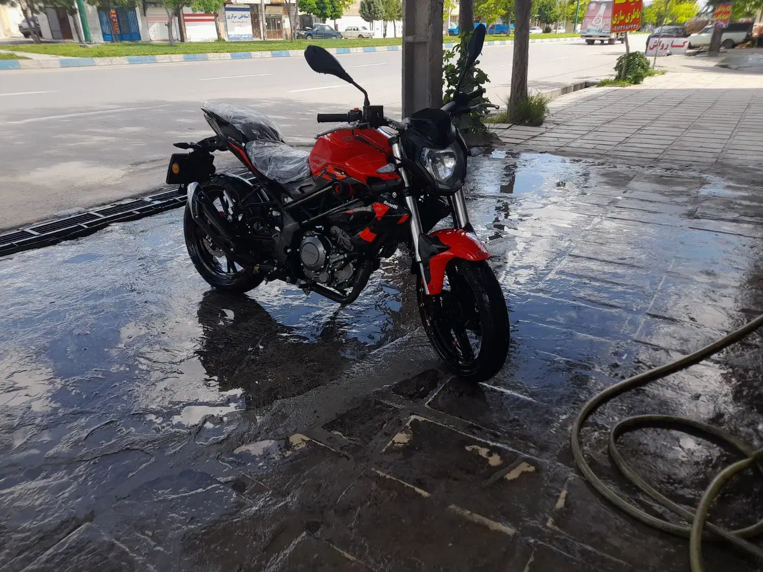 موتور بنلی ۲۵۰|موتورسیکلت|بروجرد, |دیوار