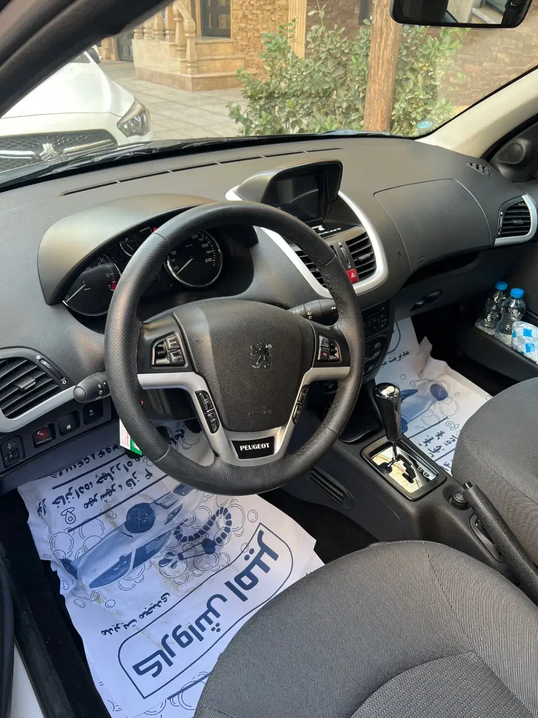 پژو ۲۰۷ اتوماتیک سقف فلز|خودرو سواری و وانت|کرج, فاز ۴ مهرشهر|دیوار
