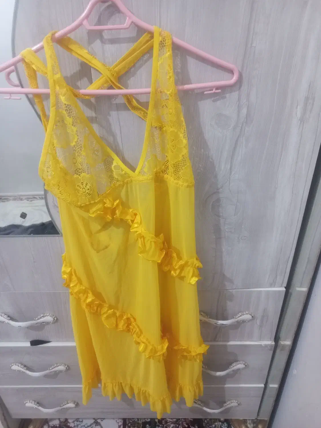 لباس خواب|لباس|کرمانشاه, |دیوار