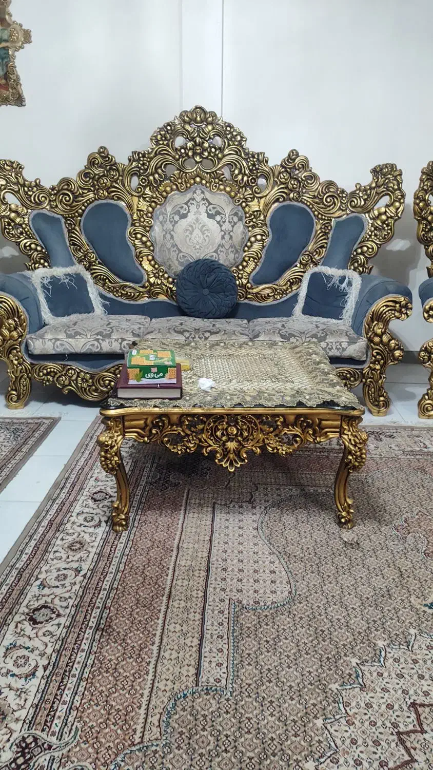 مبل سلطنتی زیبا و شیک|مبلمان خانگی و میز عسلی|نسیمشهر, |دیوار